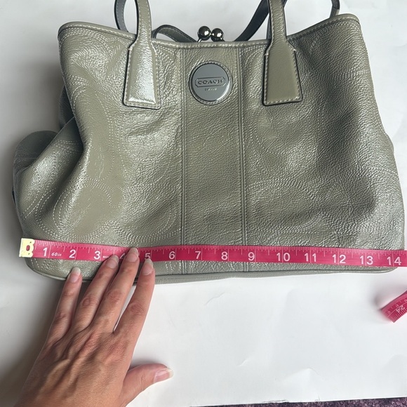 Coach Stitch Framed Kisslock Carryall Tote Bag in Olive / Gray Leather - Picture 11 of 13
